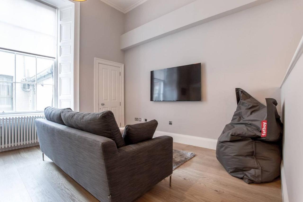 Altido Stylish 1-Bed Flat In The Heart Of New Town Apartment Edinburgh Bagian luar foto